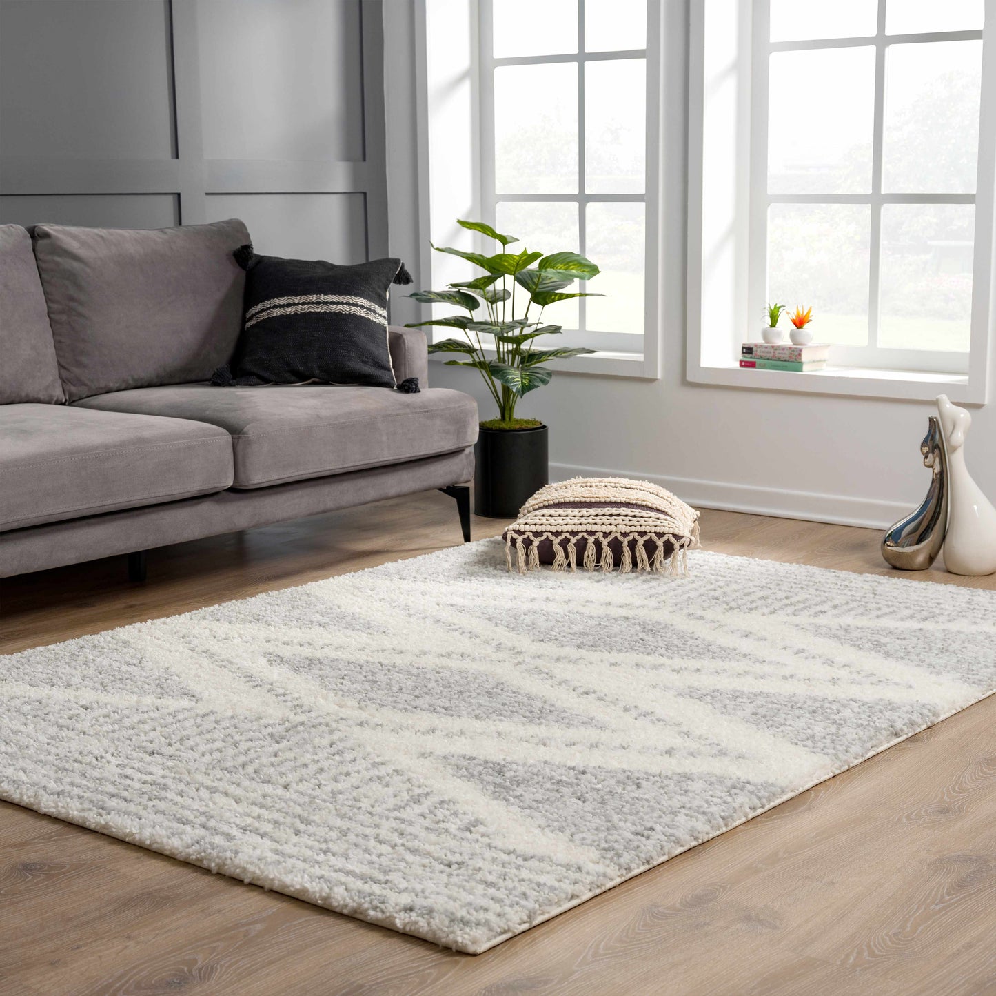 Trunding Plush Area Rug in Gray