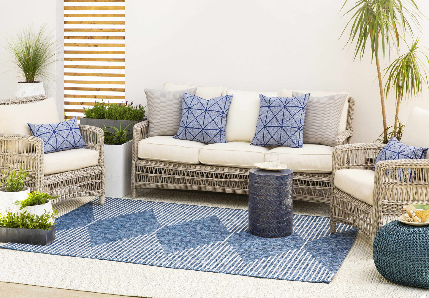 Stephan Navy Outdoor Rug