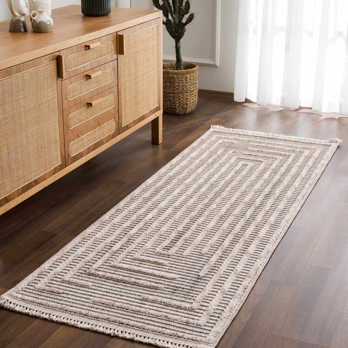 Lunao Elegant High/Low Area Rug